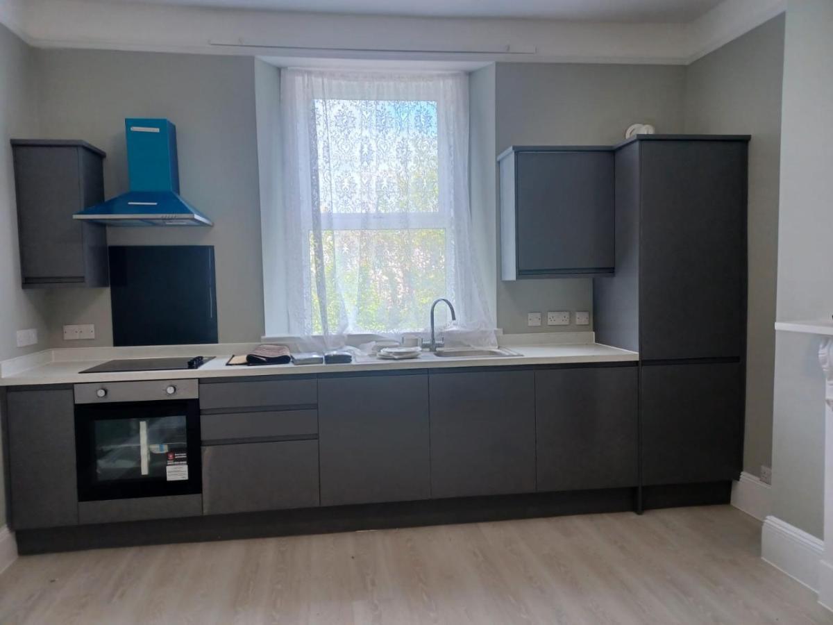 Town Stay Плимът Екстериор снимка